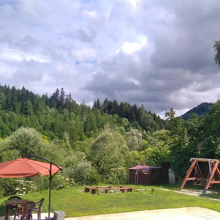 Sonata чан біля річки Skole