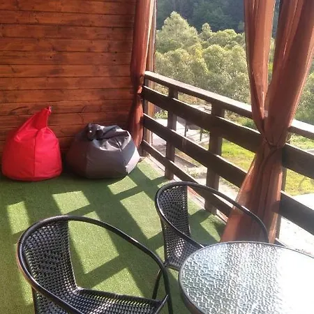 Sonata чан біля річки