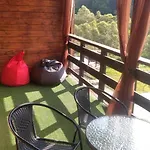 Sonata чан біля річки