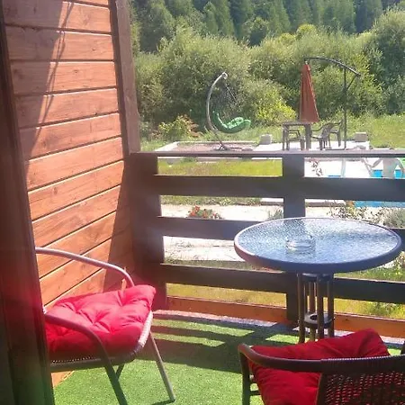 Guest house Sonata чан біля річки Skole